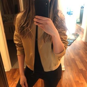 Faux leather nude / tan bomber jacket